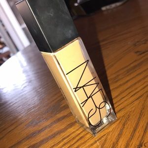 NARS natural radiant longwear foundation